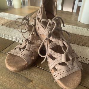 earth ORIGINS Lace Up Wedge Sandal sz 9.5